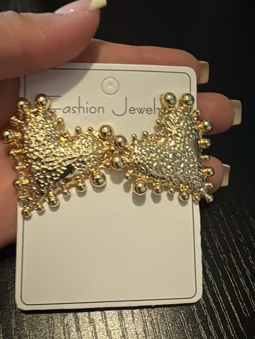 Fashion Jewelry Gold-Tone Decorative Heart Brooch Pair